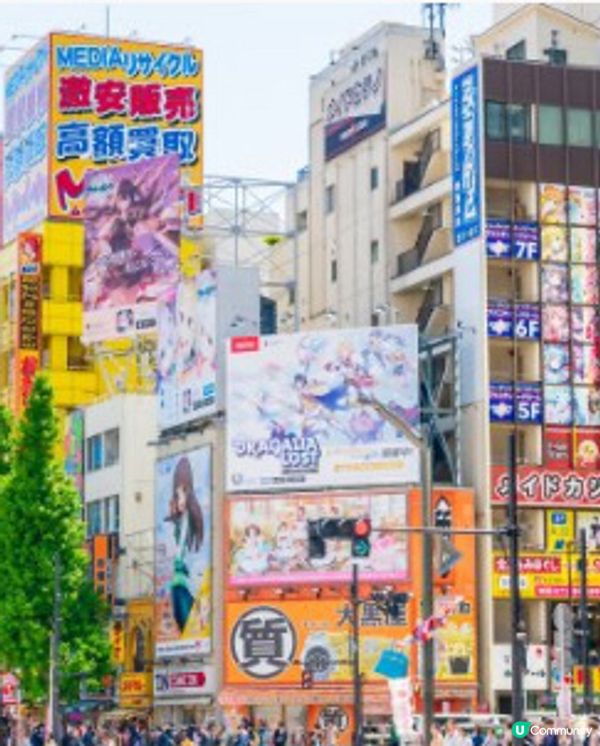 秋葉原電器街：科技潮流聖地！🤖🕹️