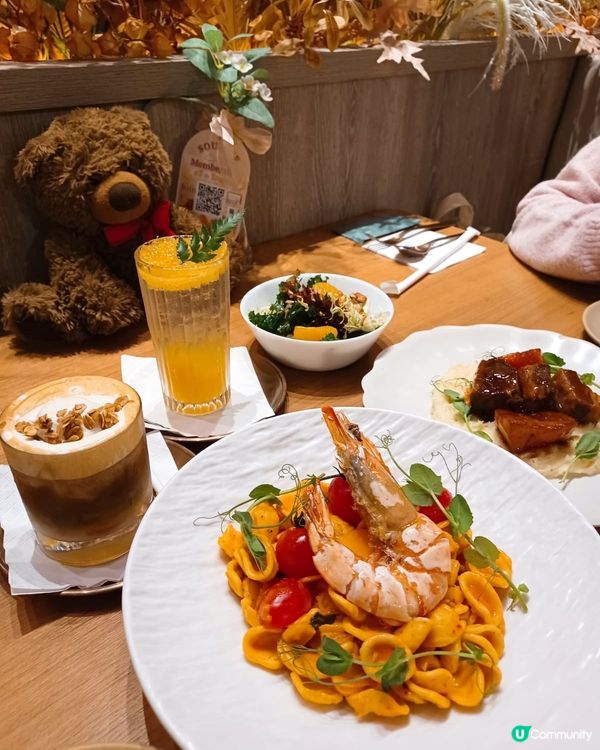 九龍灣 靚靚裝修打卡Cafe