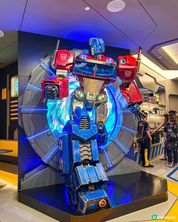 《全球首間變形金剛旗艦店 柯柏文漢堡🍔》 