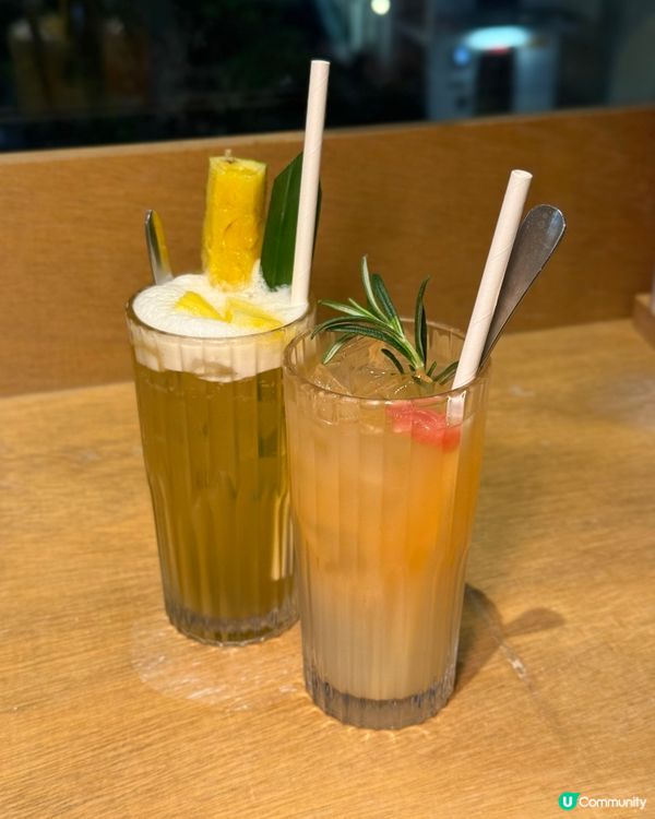 愜意木系Café．巨大落地大玻璃