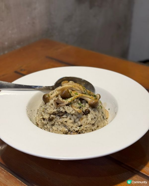 隱世古樸紅磚西餐酒館