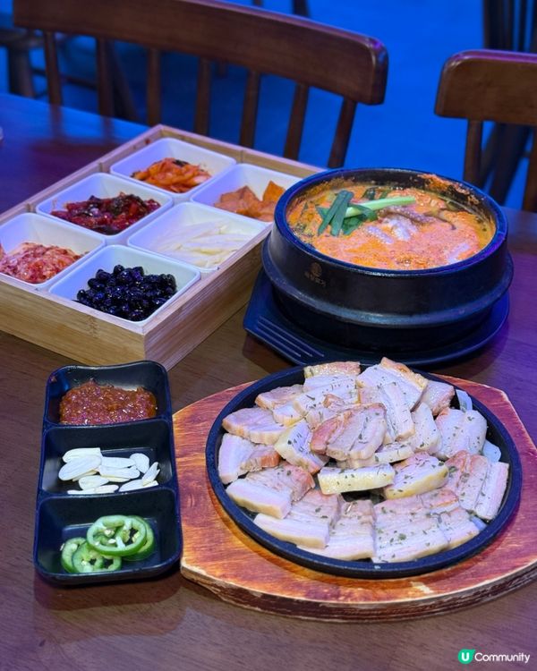 釜山傳統韓菜．原隻章魚鍋