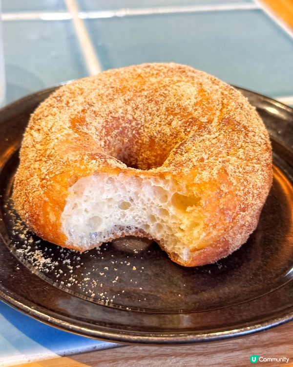 沖繩美食之旅！🍩 水族館附近嘅冬甩😋