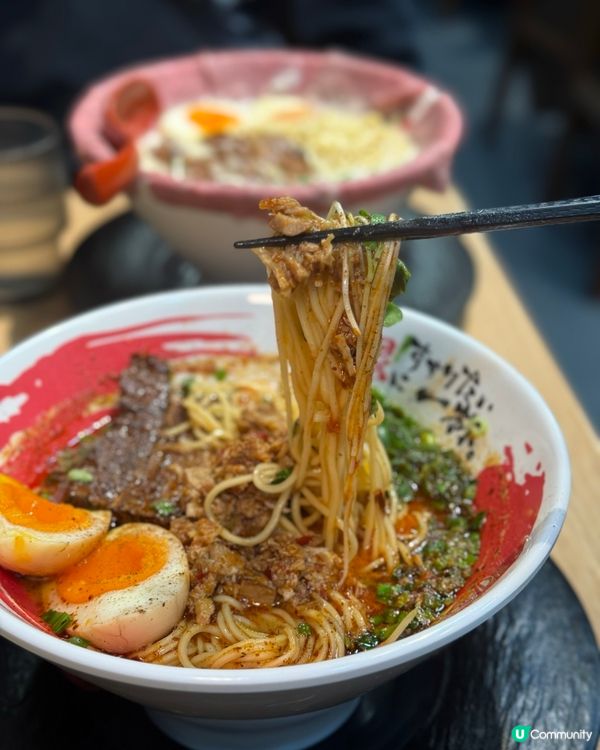 大阪過江龍·泡沫系牛骨白湯拉麵