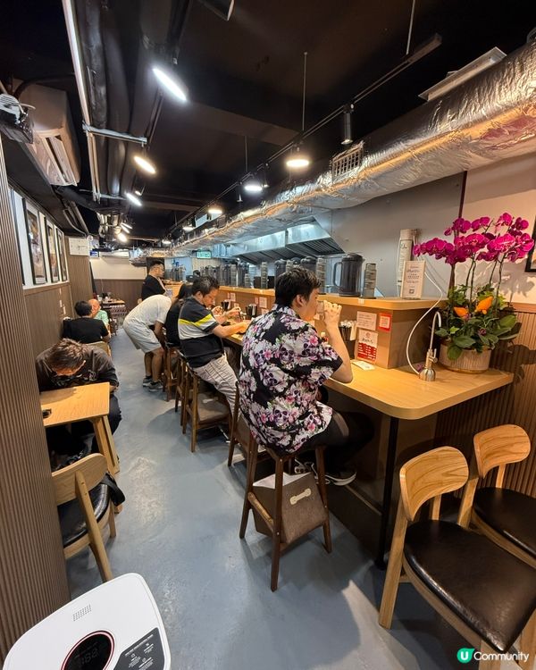 大阪過江龍·泡沫系牛骨白湯拉麵