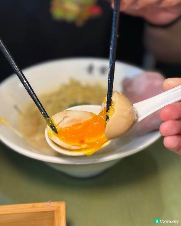 人氣雞白湯拉麵小店