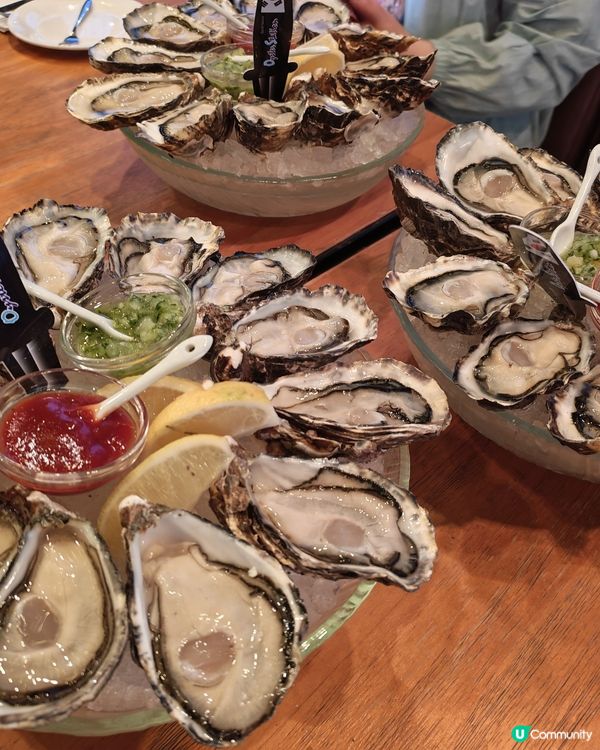 又黎食蠔。今次係韓國生蠔加車厘蜆。yummy.