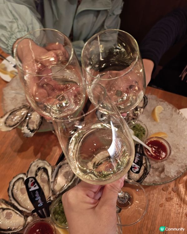 又黎食蠔。今次係韓國生蠔加車厘蜆。yummy.