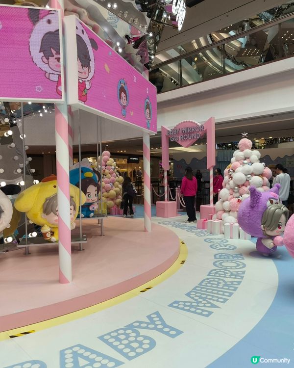 mirror + sanrio公仔