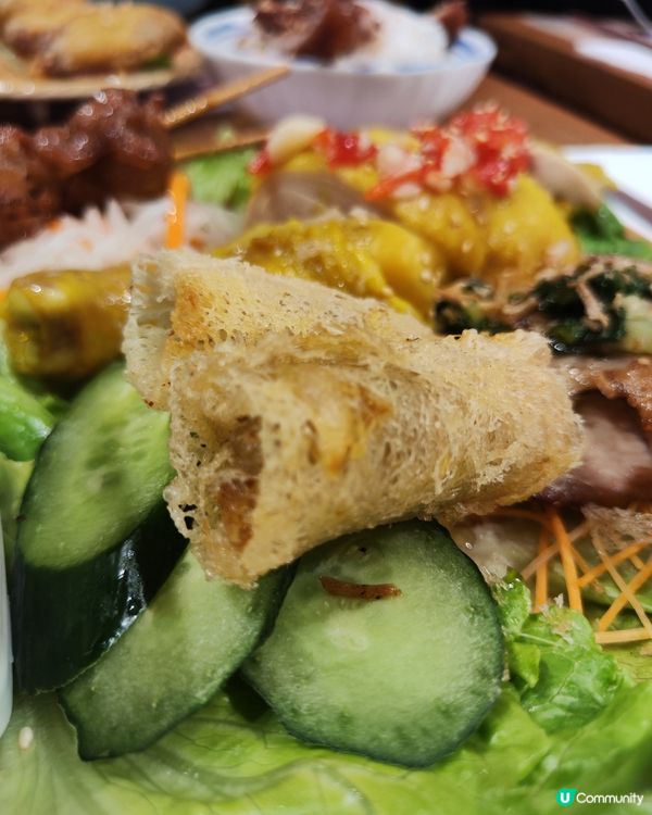 ✍️【廟街抵食大份越南菜！超巨型小食拼盤＋爆汁豬扒飯】