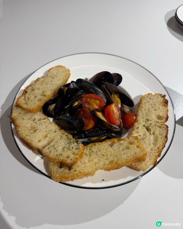 啟德零售館打卡新地標！網球牆超靚🤩