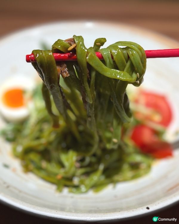 皇庭廣場掃食！牛肉波菜面😋🍜