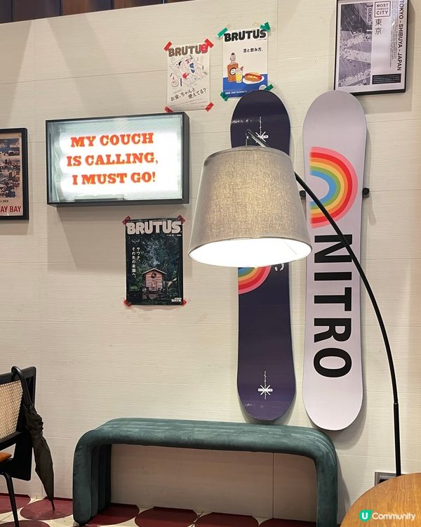 香噴噴炸雞班戟 🐶雙眼發光