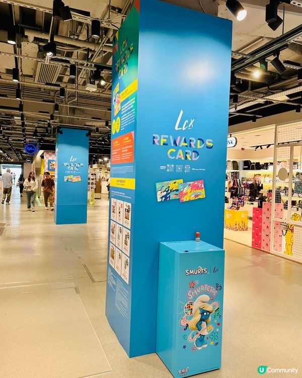 😆啦啦啦啦~ #藍精靈率先嚟到 LCX@海港城!精靈爸爸去咗...