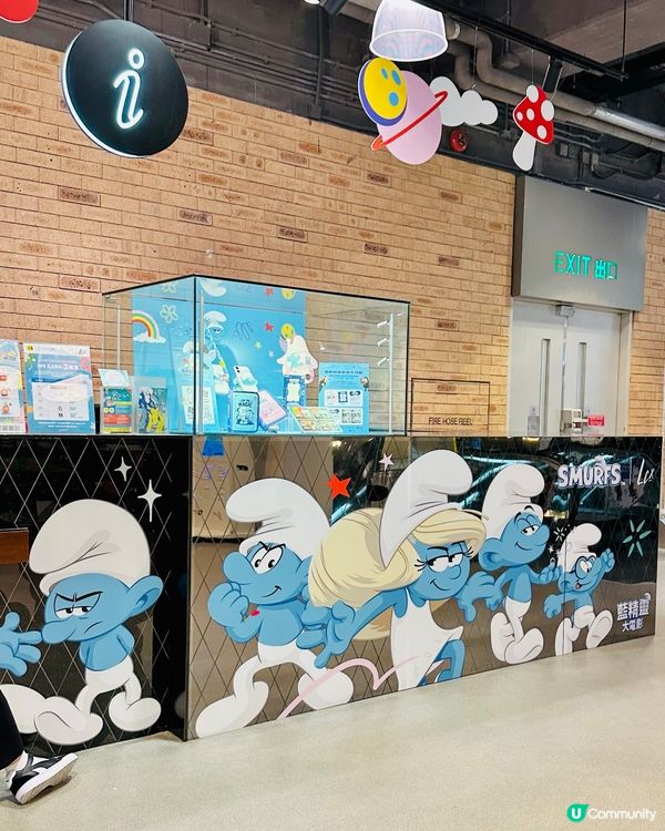 😆啦啦啦啦~ #藍精靈率先嚟到 LCX@海港城!精靈爸爸去咗...