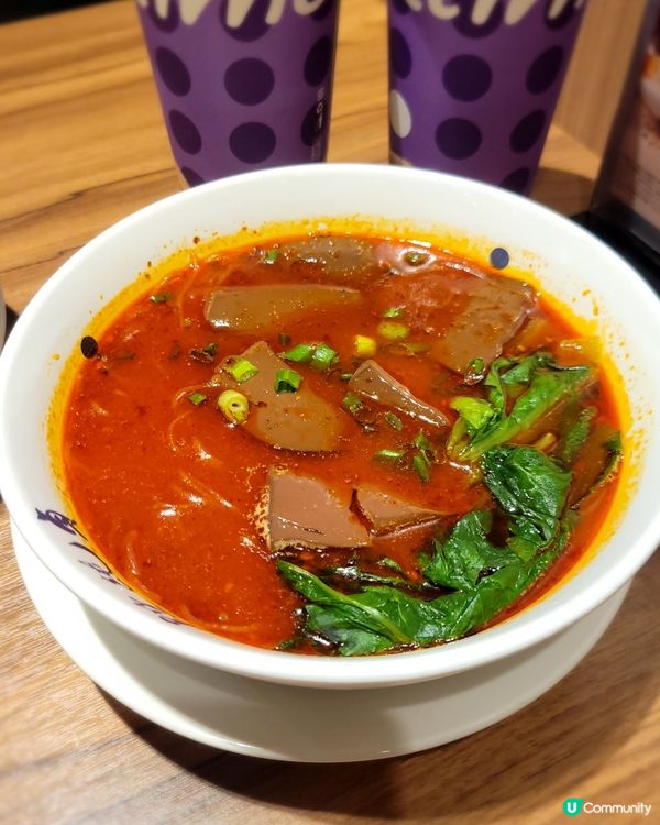 燉湯雞麵+鹽酥雞！😋 台灣風味正爆！🍜🍗