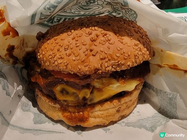 函館必食漢堡飽店 - 幸運小丑漢堡 周圍都係打位 好味又抵食