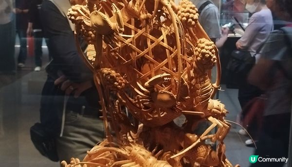 潮汕歷史文化博覽中心位於廣東省汕頭市南濱片區，中心藏品類別涵...