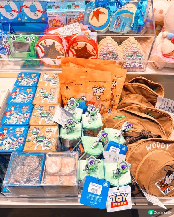 迪士尼5玩具總動員機場店 🛍️✨