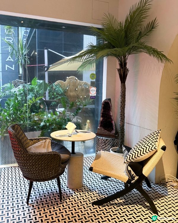 摩洛哥風格黑白餐廳