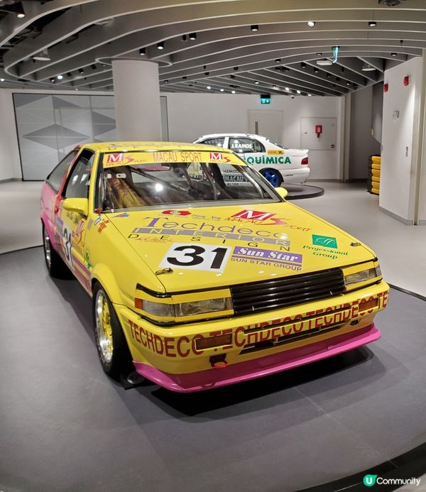 咁多架車揸邊架好呢？!🤔