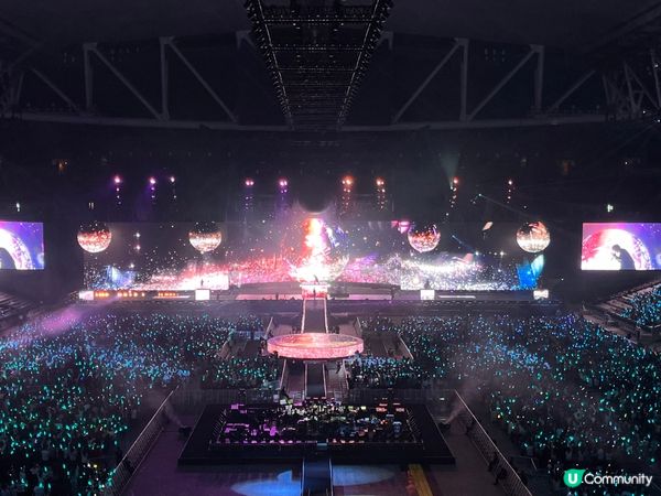 ## 五月天啟德開唱🔥 溫柔燈光暖我心🥰