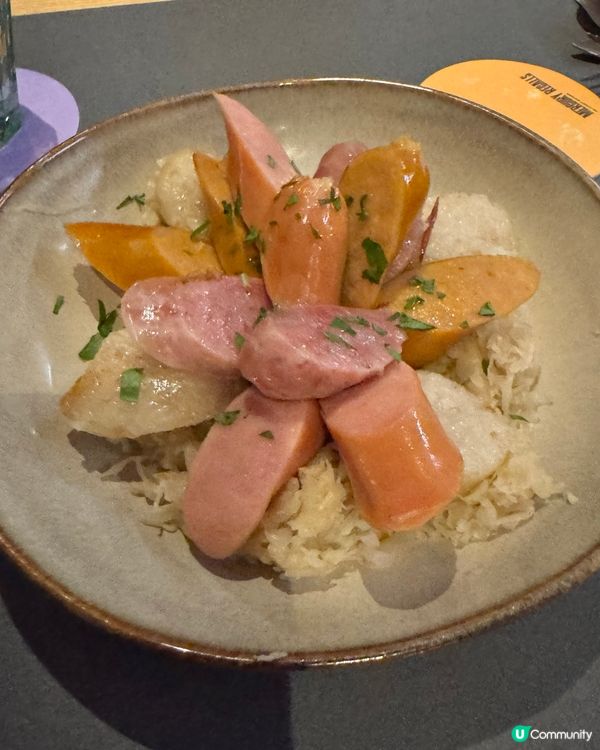 型格的酒吧餐廳