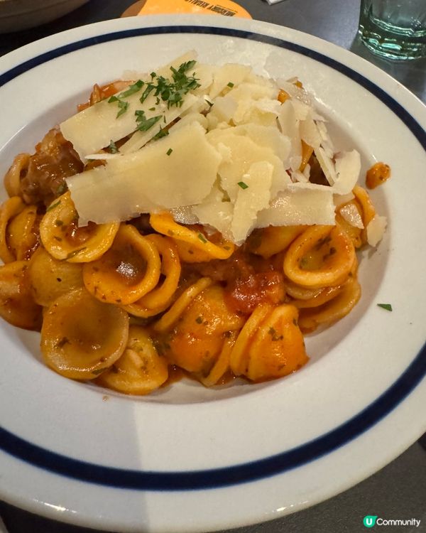 型格的酒吧餐廳