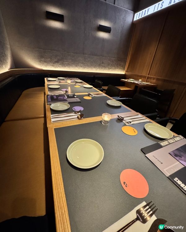 型格的酒吧餐廳