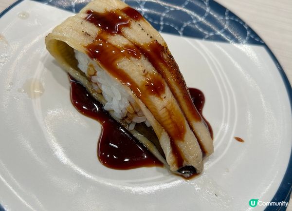 位於佐敦繁華鬧市中的迴轉壽司店Hama sushi，招牌的呑...