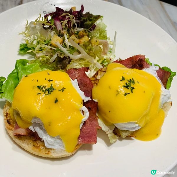 班尼迪蛋，火腿多士