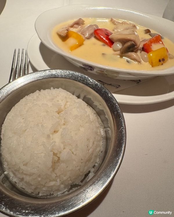 爆脆的吉列豬扒 貴價的白汁雞皇飯