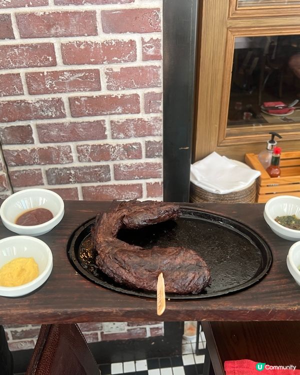 中環碳火牛扒🥩  環境舒服，同朋友傾計一流！