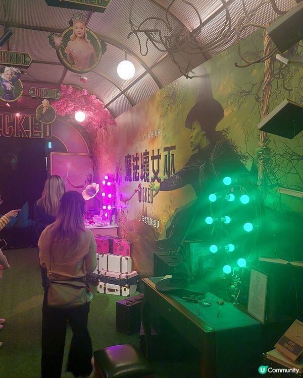 Wicked 魔法壞女巫打卡區