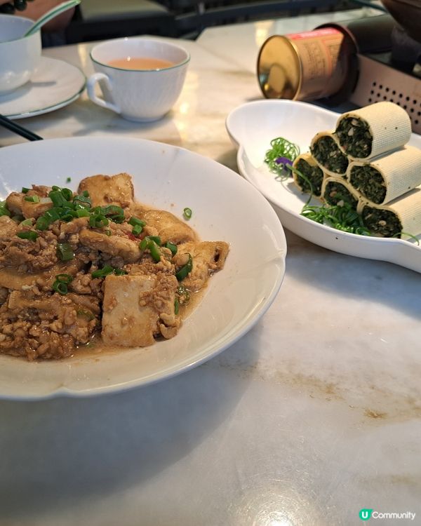 舊同學飯眾，開開心死。食乜已已經唔重要。