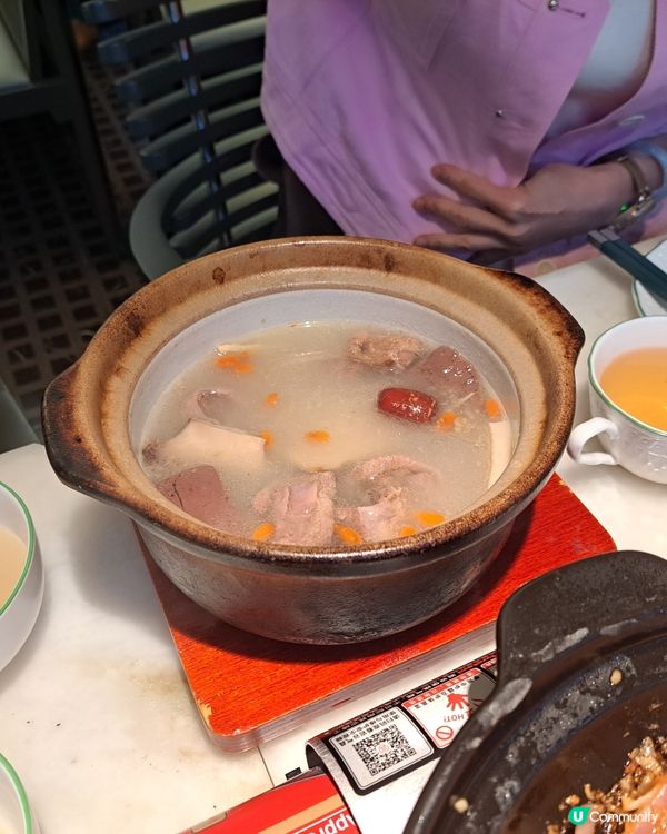 舊同學飯眾，開開心死。食乜已已經唔重要。