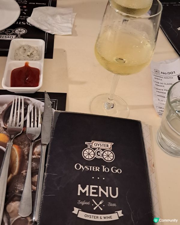 新鮮生蠔，白酒。