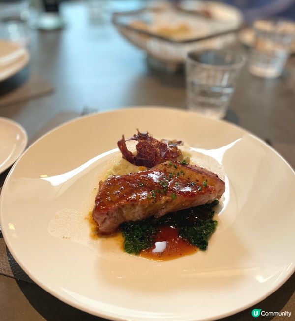 忙碌工作中歇一歇，慢慢享受3-course法式午餐，寧靜的環...