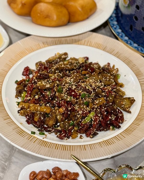 發現尖沙咀竟然有一間免加一的餐廳!