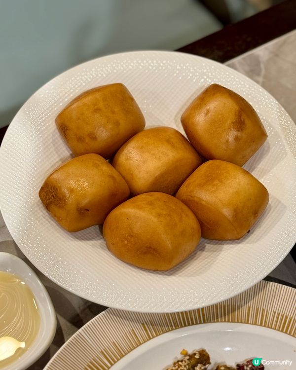 發現尖沙咀竟然有一間免加一的餐廳!