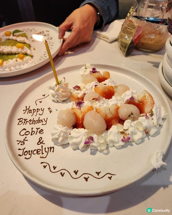 必試人氣可麗餅 😍🎄