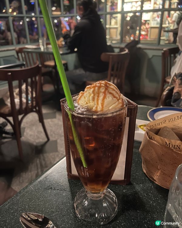 香港迪士尼樂園 Corner Cafe 兒童餐大推！🎉🎉❤️❤️