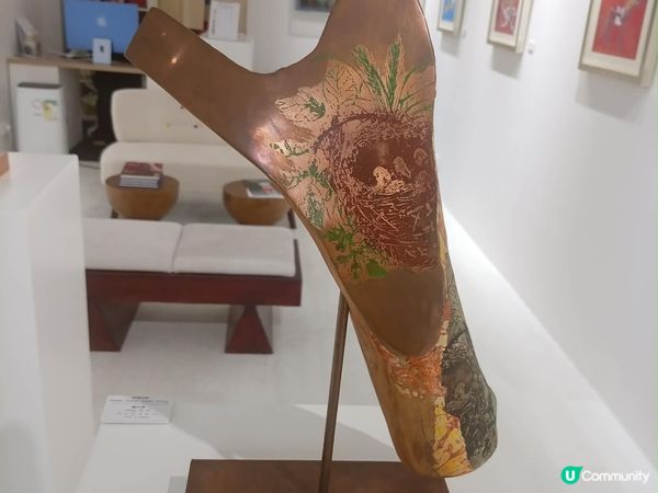 三位青春藝術家變為成熟穩重的展覽