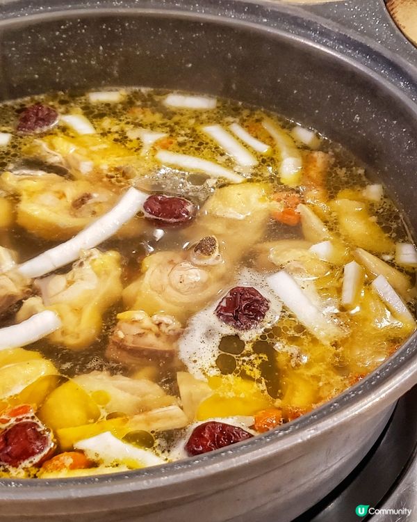 氣溫急降黎咗呢間主打靚老火湯底嘅火鍋店，原來除咗私房菜亦都有...