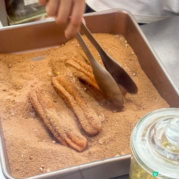 今日去葵廣掃街既一大重點係去食呢間Bunny Churros...