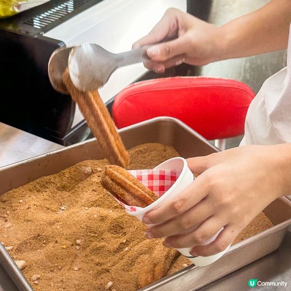 今日去葵廣掃街既一大重點係去食呢間Bunny Churros...