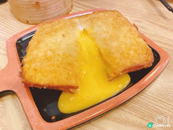 阿媽鍾意飲茶，所以拉埋佢周圍搵一些未嘗試過既點心店，今次我地...