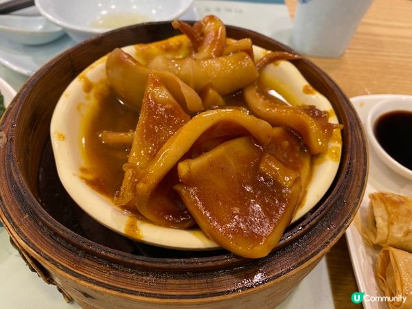 阿媽鍾意飲茶，所以拉埋佢周圍搵一些未嘗試過既點心店，今次我地...