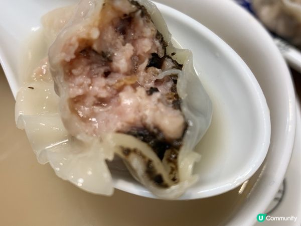 呢間餃子專門店，今晚行開呢個商場先知原來呢度又開一間，開放式...