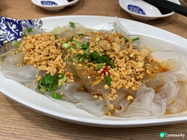 呢間餃子專門店，今晚行開呢個商場先知原來呢度又開一間，開放式...